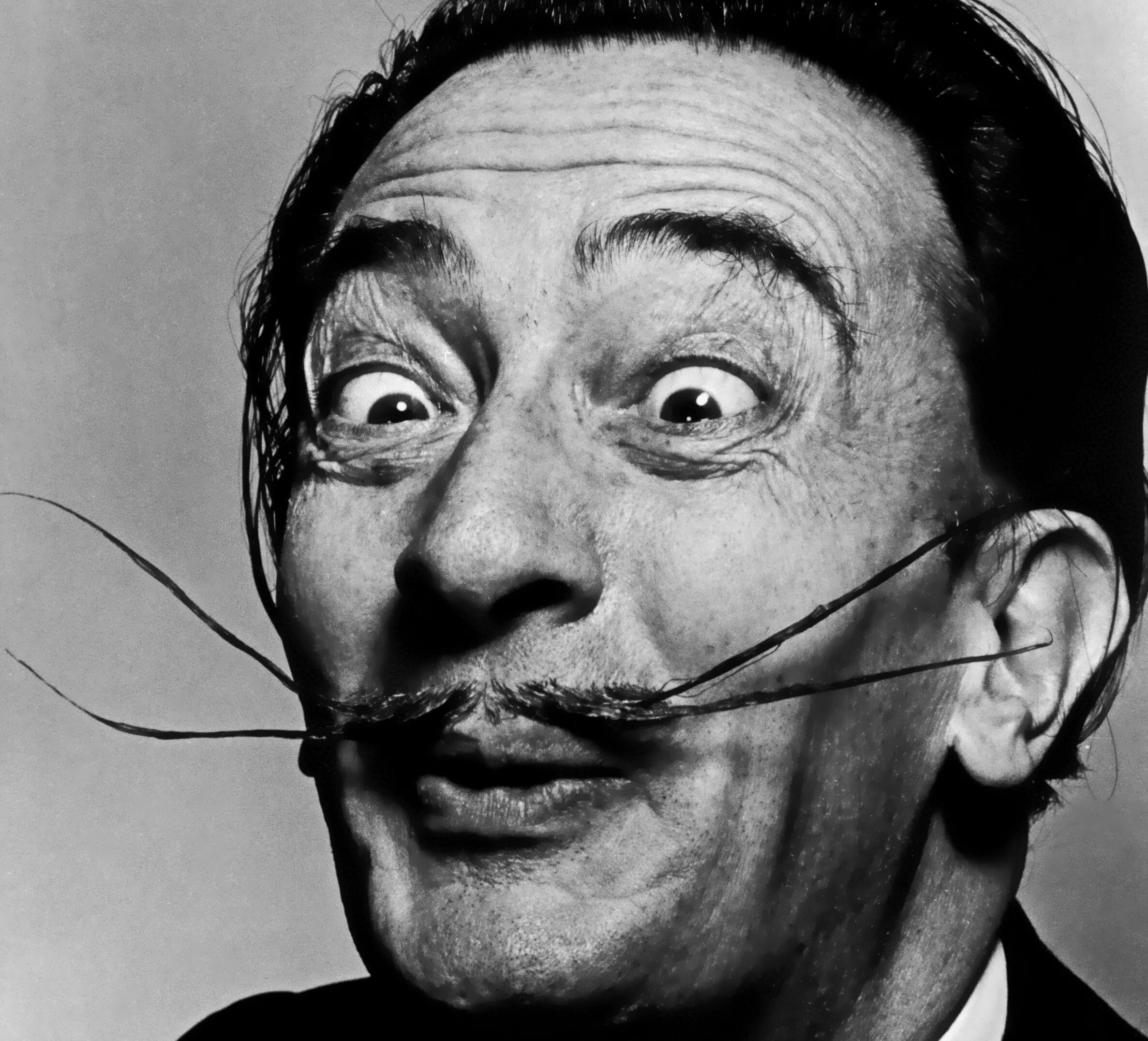 История сальвадора дали. Сальвадор дали. Сальвадор дали портрет. Dali Salvador Dali портрет. Сальвадор дали усы портрет.