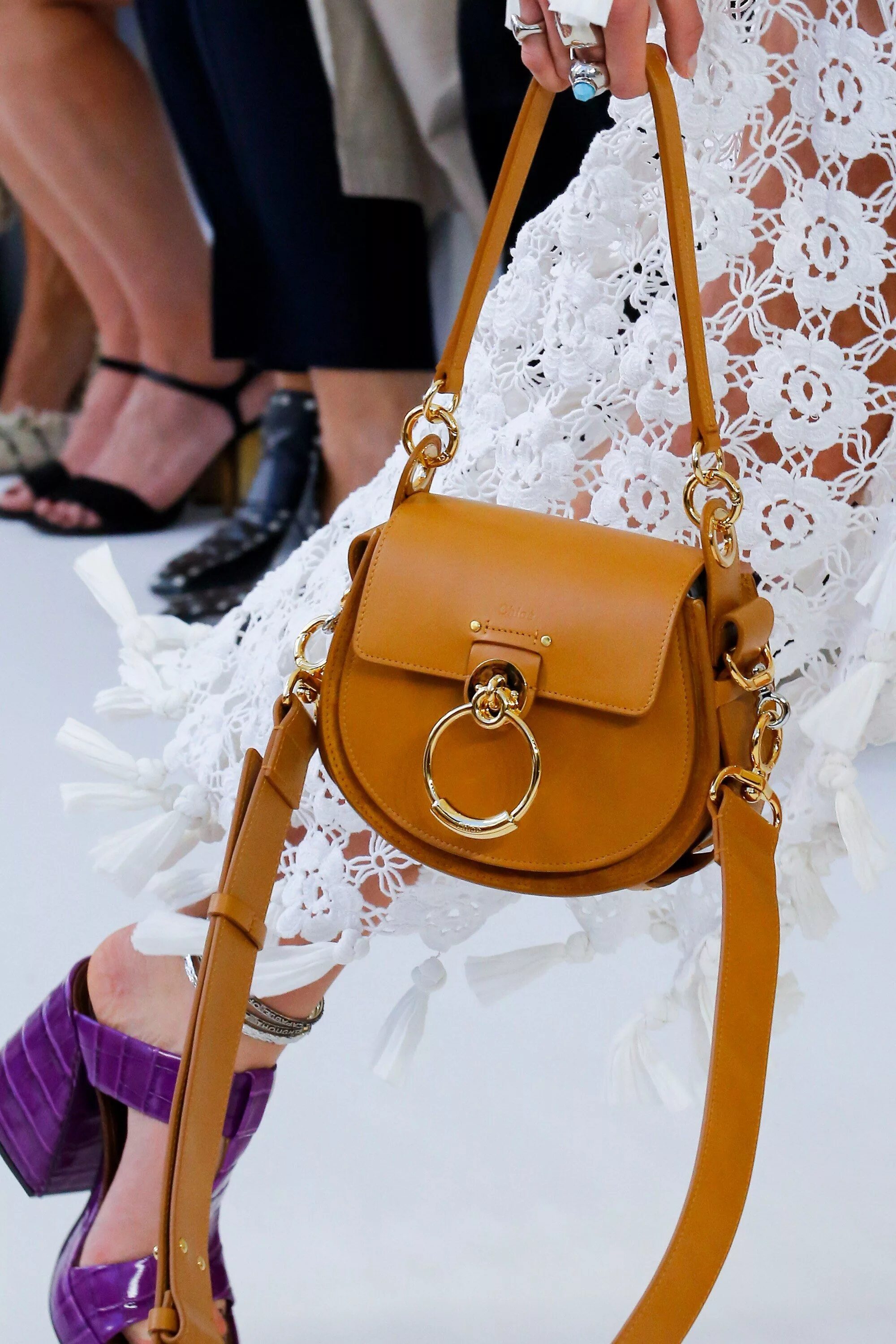Какие сумки модные. Модные сумки. fashion bags сумки. модные цвета сумок. модные сумки в этом году.