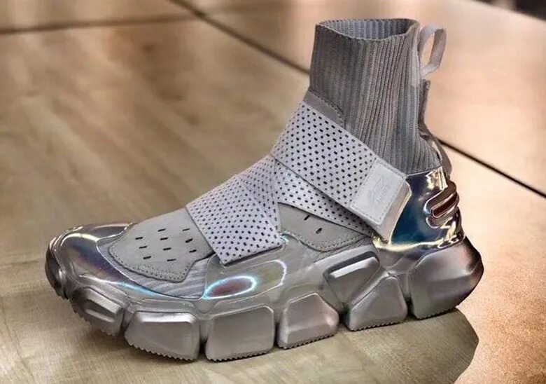 Кроссовки найк концепт. Футуристичные кроссовки. Nike кроссовки adapt huarache. Кроссовки в стиле киберпанк. Кроссовки адидас футоресьичные.