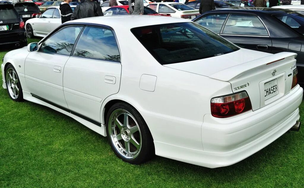 Тойота чайзер jzx100. Chaser jzx100. Toyota chaser jzx100. Toyota chaser 100 tourer. Toyota chaser 100.
