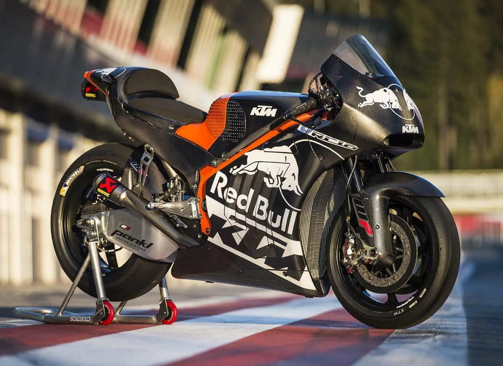 Moto bike racing. KTM rc16. Мотоцикл MOTOGP KTM. KTM RC 16 спортбайк. Мотоцикл КТМ рс16 Moto GP.