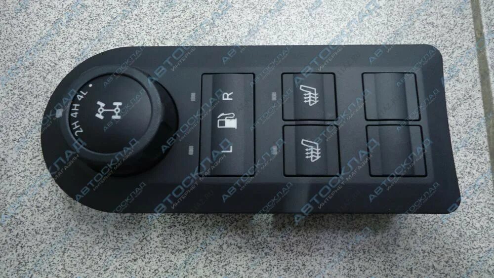 Блок управления рк уаз. 3163-3769212 блок переключателей (для а/м уаз патриот 2017 м.г.). блок переключения топливных баков уаз. блок управления обогрева сидений переключатель бака патриот.
