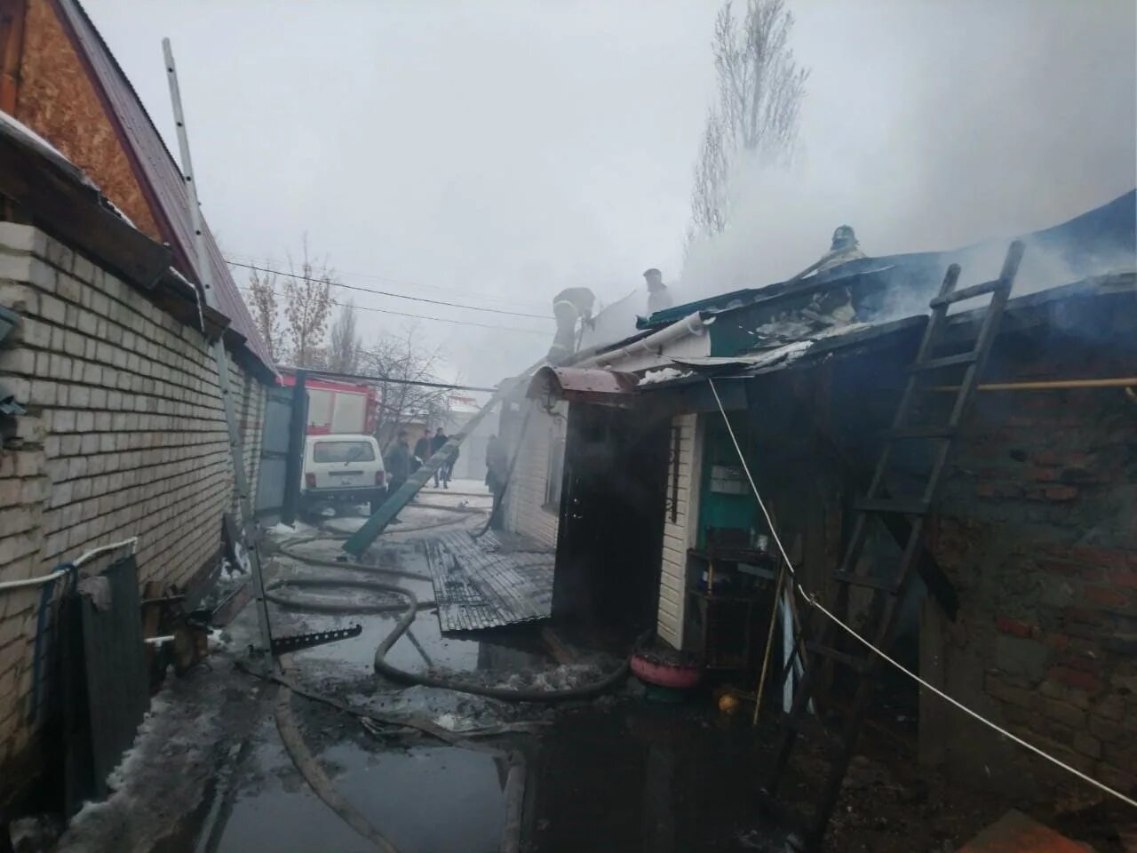 Пожары города Оренбурга. Оренбург дом на Советской пожар. Улица Сухарева Оренбург. Пожар на Липовой Оренбург. 20 декабря новости