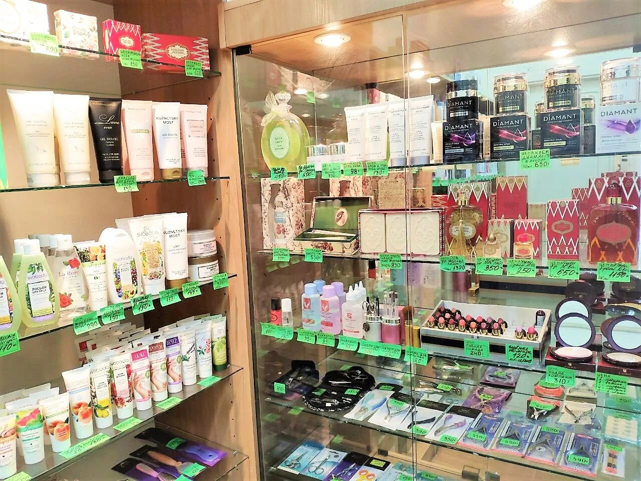 калининградская косметика. парфюм калининград. эссе парфюм калининграде. магазин косметики калининград. рада в сетях.