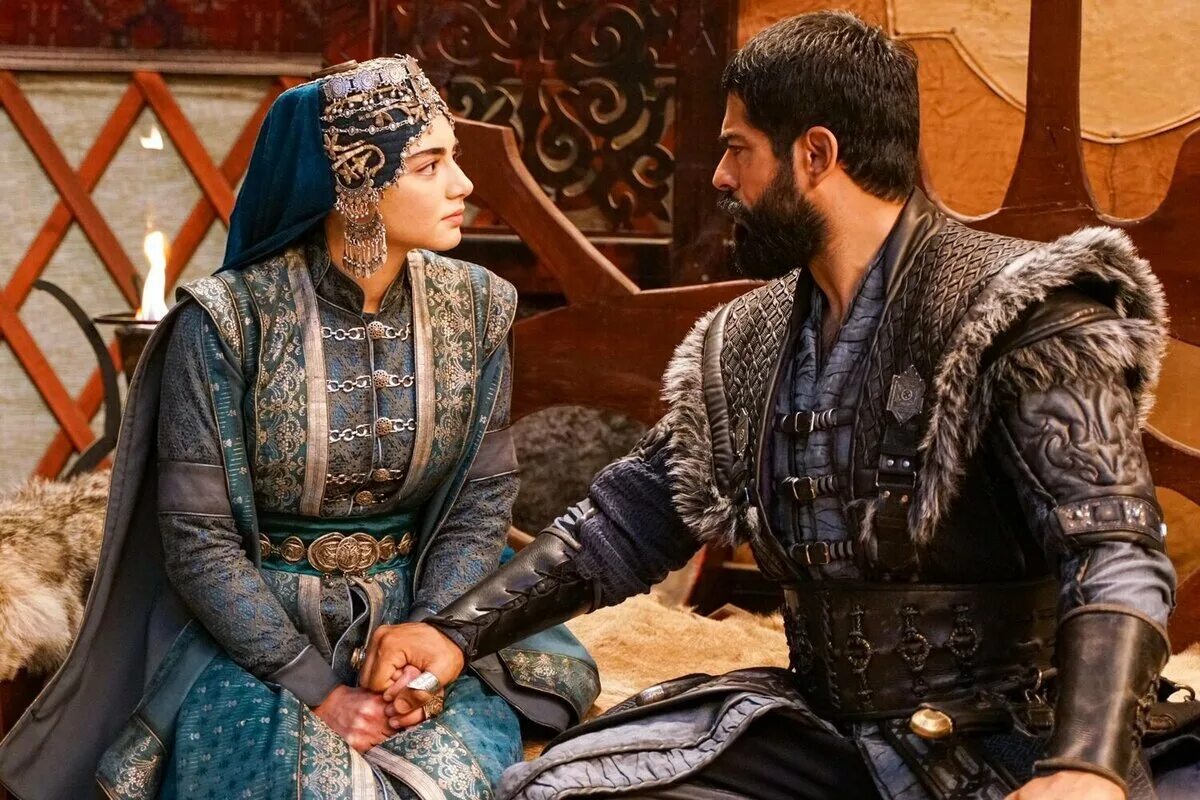 Основание: осман сериал бала хатун. Осман и бала хатун. Озге торер бала хатун. Осман и бала турецкий сериал. Малхун хатун и осман.