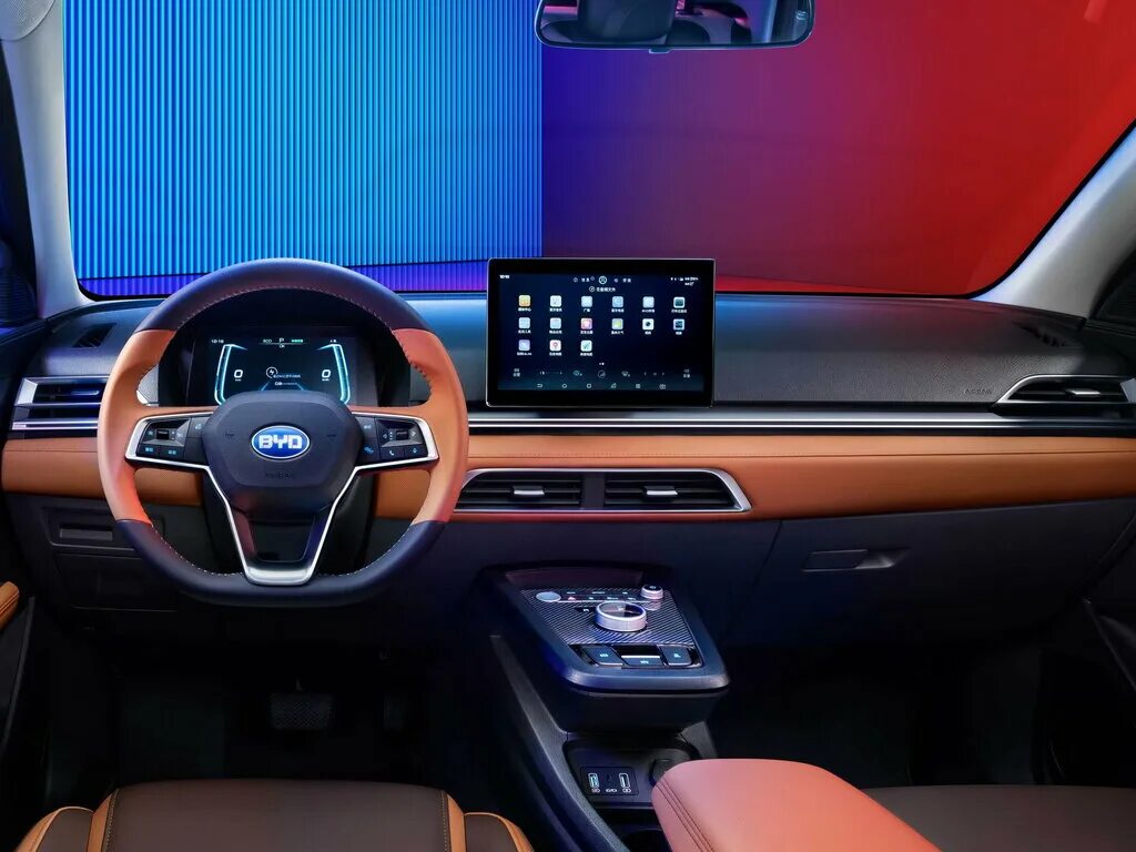 Byd купить в ташкенте. BYD e2 электромобиль. BYD e2 2023. BYD e2 2022. BYD e2 2023 Interior.