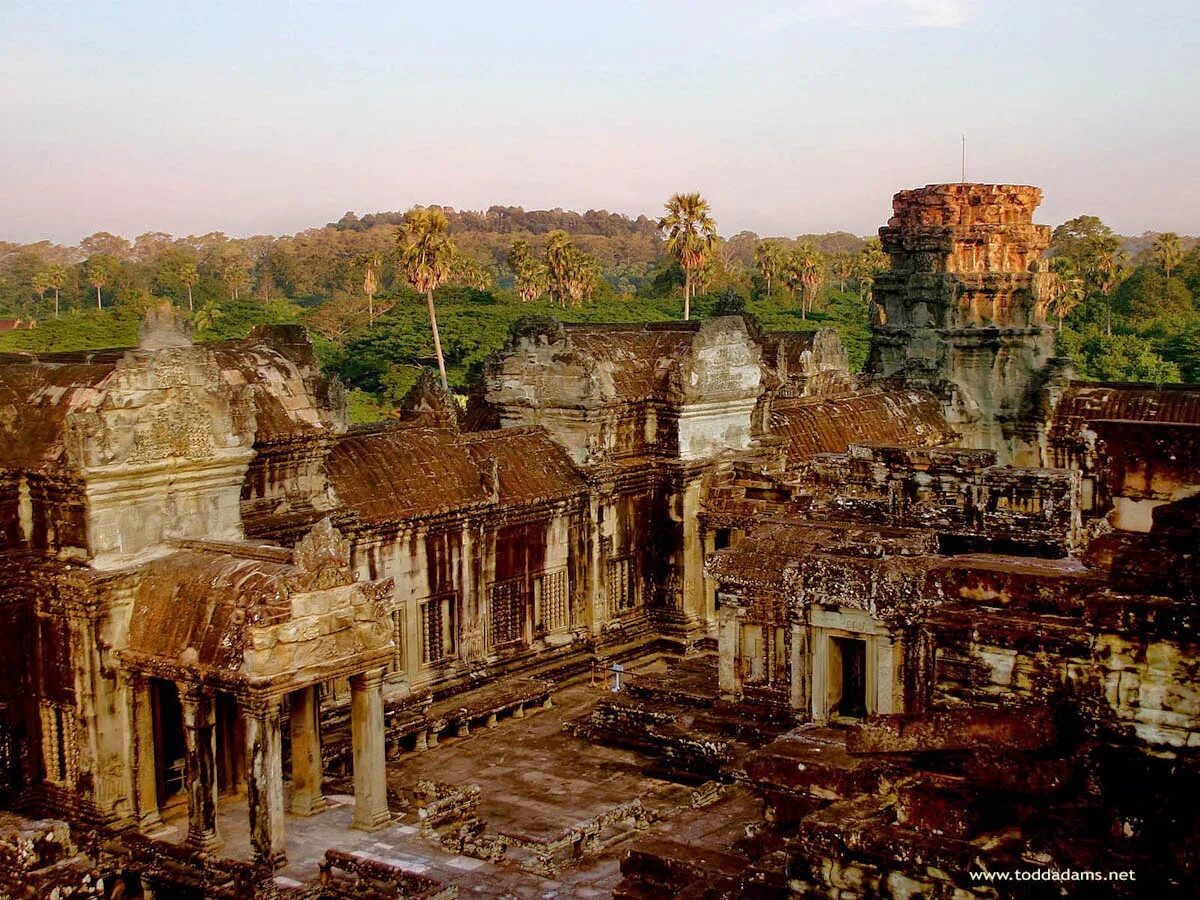 Ангкор-ват храм разрушенный. Бангладеш Ангкор фото. Древний разрушенный город древней Индии. Бангладеш руины. Разрушили древний город