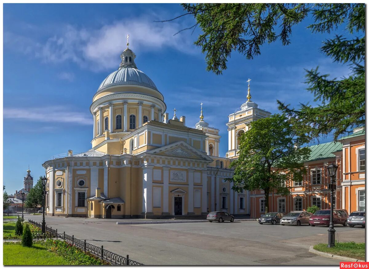 свято троицком соборе александро невской лавры. свято-троицкий собор александро-невской лавры в санкт-петербурге. свя́то-тро́ицкая александро-невская лавра. троицкий собор александро-невской лавры. свято троицком соборе александро невской лавры.