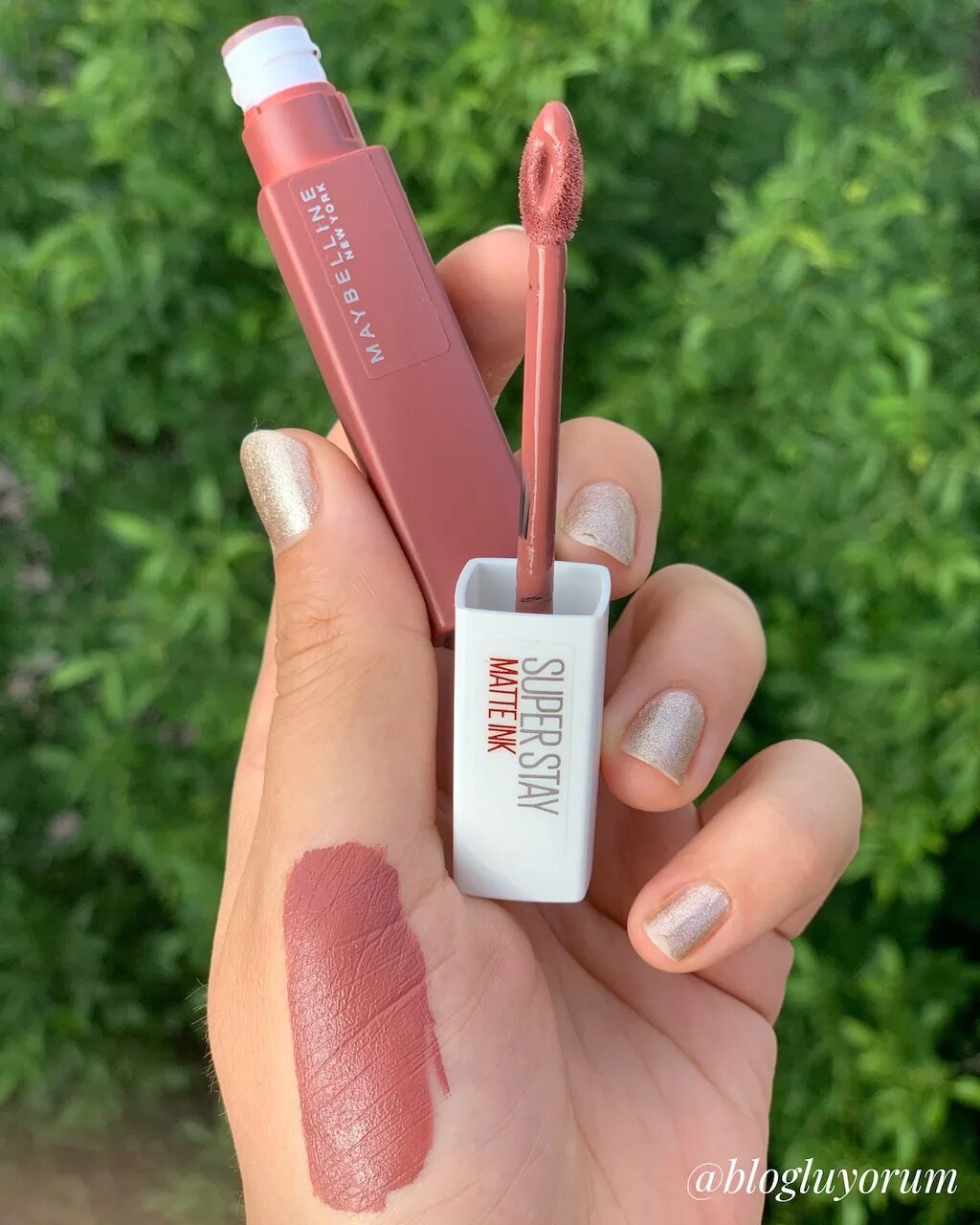 Maybelline super stay 65. Помада мейбелин супер стей 65. Maybelline SUPERSTAY Matte Ink в оттенке Mover 160. Помада мейбелин супер стей 175. Мейбелин супер стей 160 оттенок.