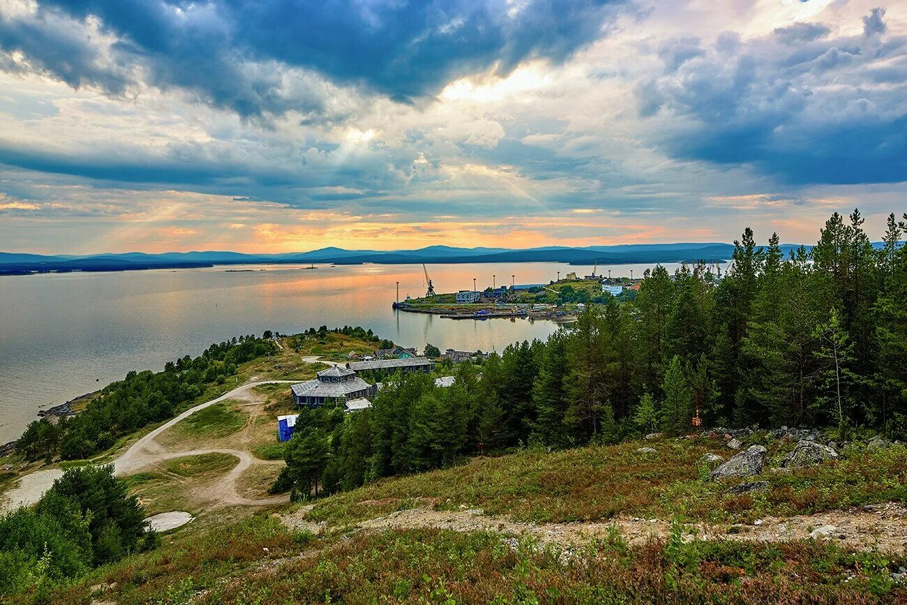 Кандалакшский лабиринт зимой. Кандалакша август. Сопка волосяная кандалакша. Кандалакшский лабиринт мурманск. Водопад колвица кандалакша.