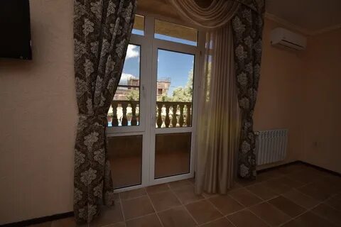 Отель замок пересыпь