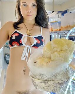 Shroomy_baby onlyfans - free nude pictures, naked, photos, Teresa Mycelia (...