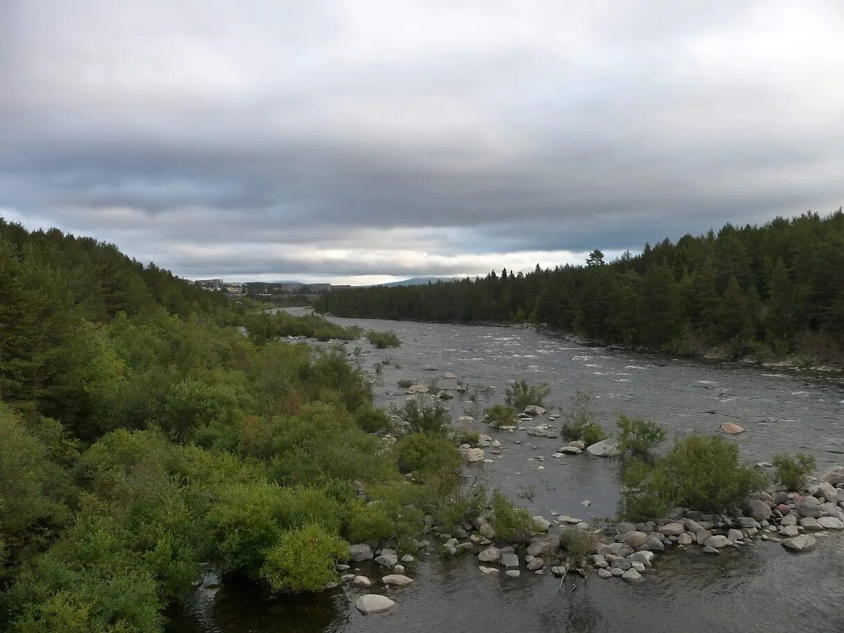 Река нива мурманская область. Кандалакша реки. Река нива кандалакша. Кандалакша реки. Кандалакша реки.