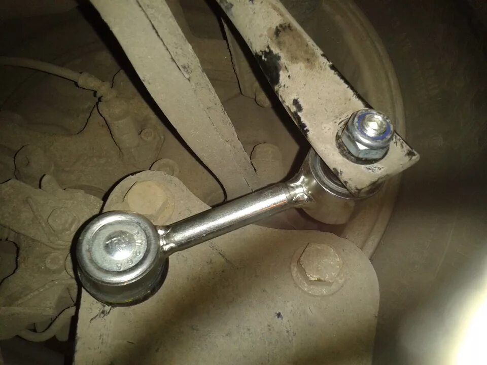 Стойки стабилизатора передние шкода октавия а5. Стойки стабилизатора октавия а5. Стойка стабилизатора октавия а7. Стойки стабилизатора шкода а5. Стойки стабилизатора шкода а5.