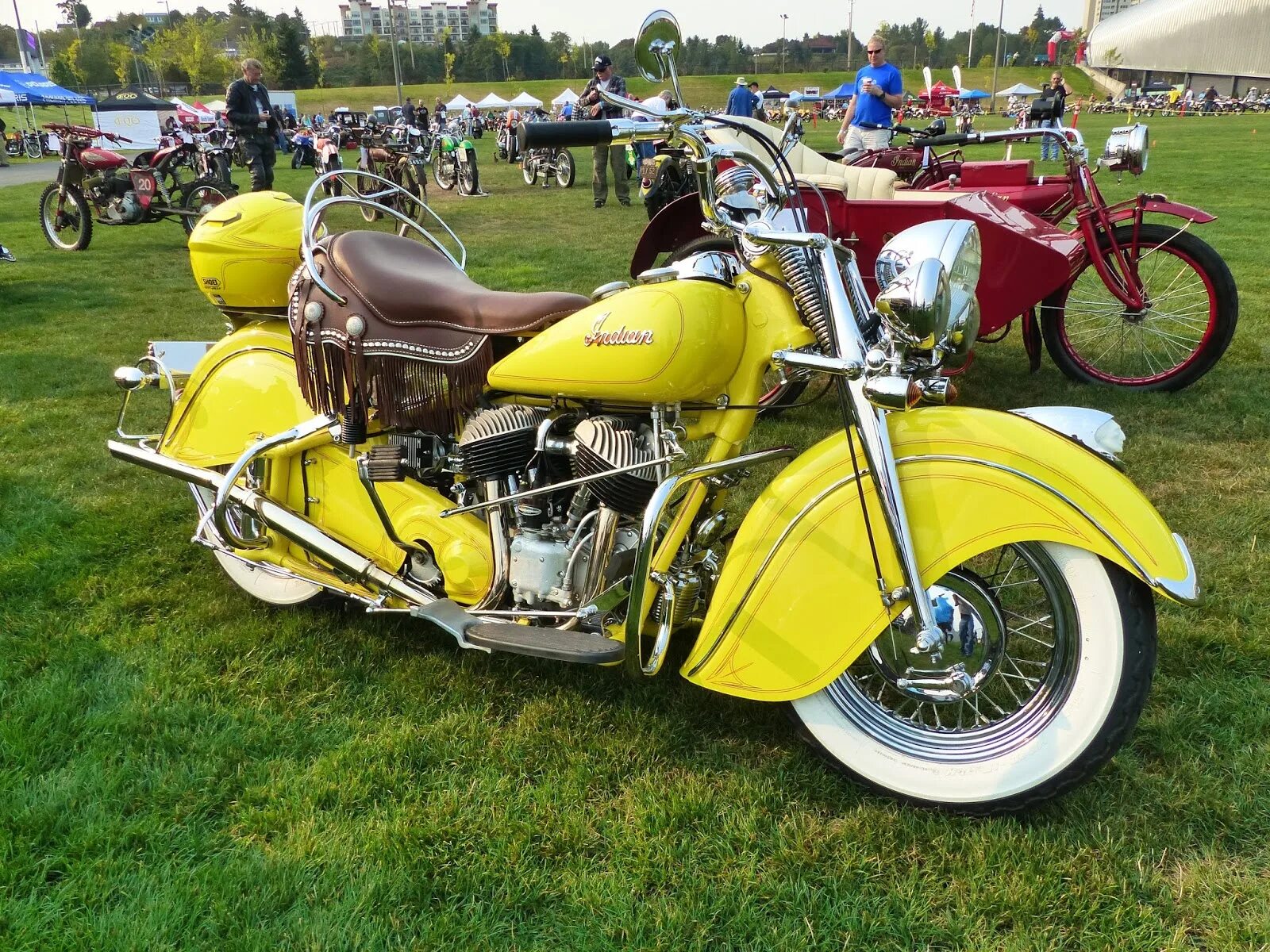 Купить мотоцикл индиан. Мотоцикл Индиан Чиф 1947. Мотоцикл Индиан Чиф 1947 сидкар. Индиан мотоцикл 1940 года. 1947 Году, indian Chief колесная база.