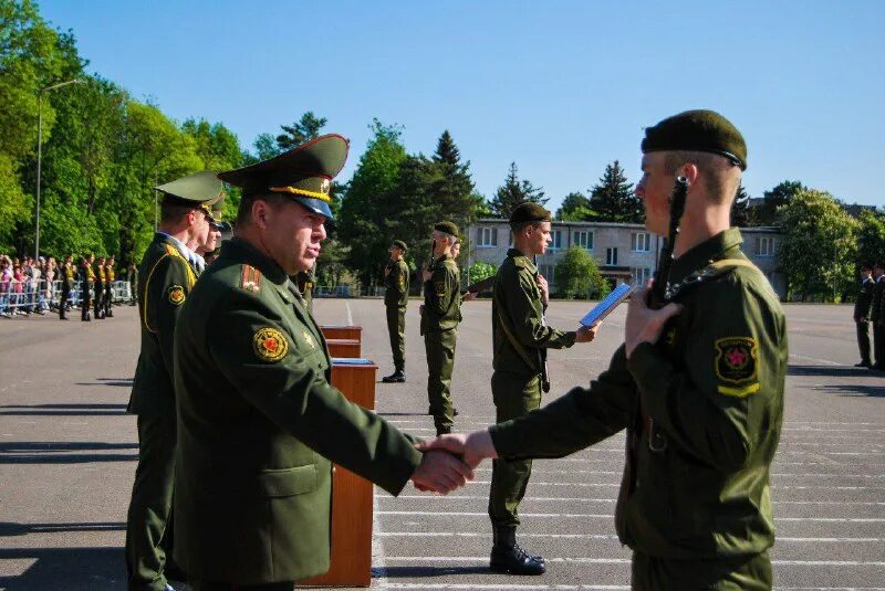 22 июня пограничники. Бумаги военной комендатуры. Присяга в армии. Военная комендатура форма. Бумаги военной комендатуры.