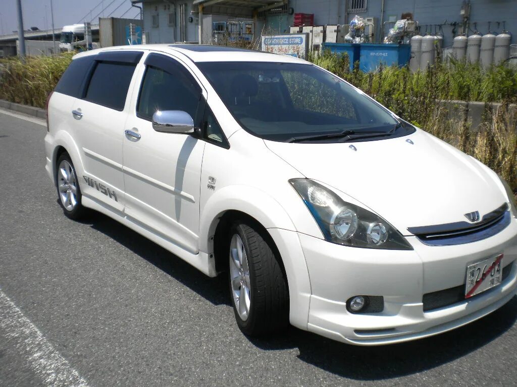 Тойота виш кузов ane11. Тойота виш 2004. Тойота виш лампы на габариты 2005. Toyota wish 2003-2009. Тойота виш 10 кузов.