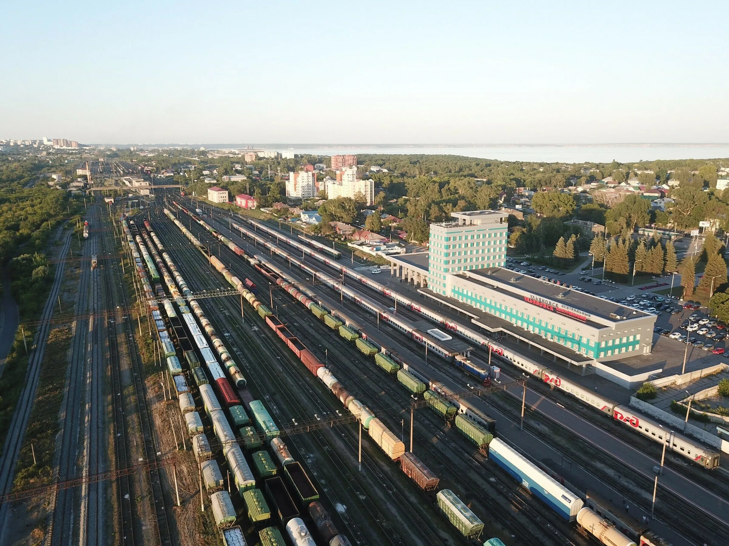 Железные дороги ульяновск. Вокзал Ульяновск-Центральный. Железнодорожный вокзал Ульяновск-Центральный. Станция Ульяновск. ЖД вокзал Ульяновск Центральный.