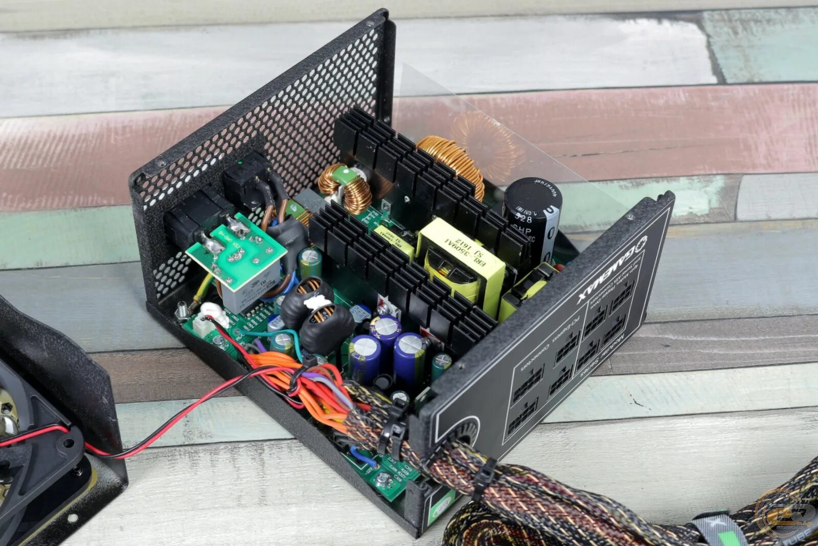 Блоки питания gamemax обзор. Gamemax 600w. блок питания haff 600w bronze. gamemax ge-600. gm-600g.