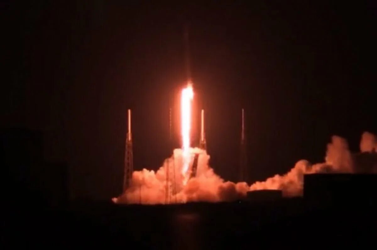 Гвианский космический центр. 1. Falcon 9. Запуск спутника с ракета. Ракета союз плесецк.