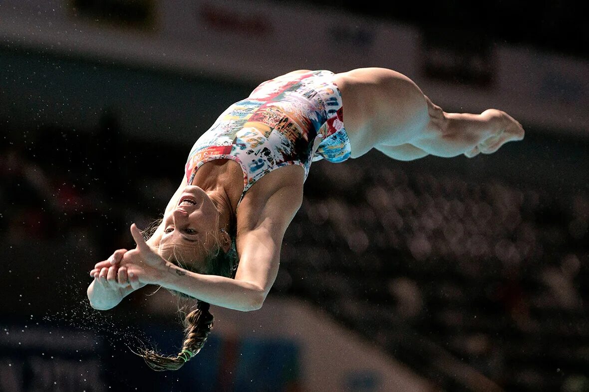 5 водных видов спорта. Прыжок так. Виды спорта в бассейне. Фитнес купание. 1991 World Aquatics Championships – women's 1 metre Springboard.