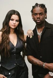 Feat selena
