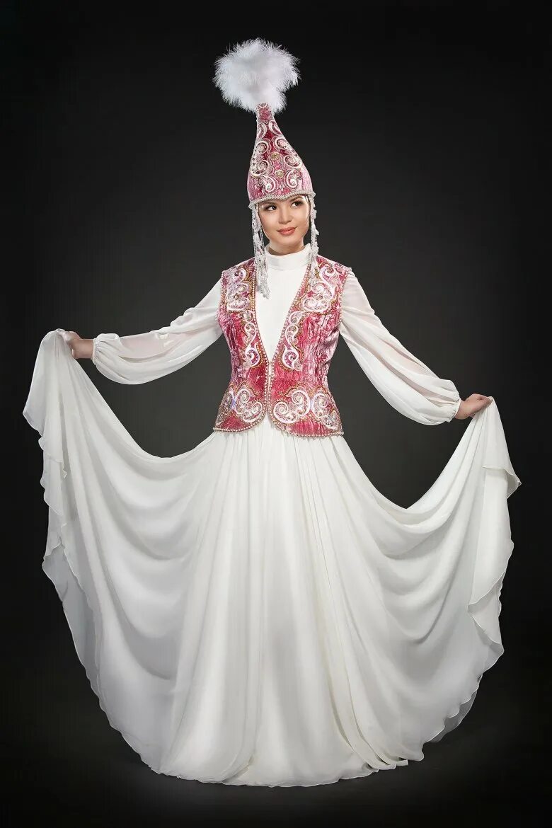 Золотая пуговица платья на кыз узату. Казахское национальное платье невесты саукеле. Саукеле Киргиз. Казахская Национальная одежда саукеле. Казахский костюм купить