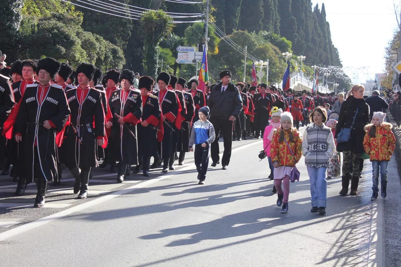 Сочи парк иллюзионное шоу. Праздник в сочи парке. Сочи праздник. Открытие курортного сезона сочи. Какой будет праздник в сочи.