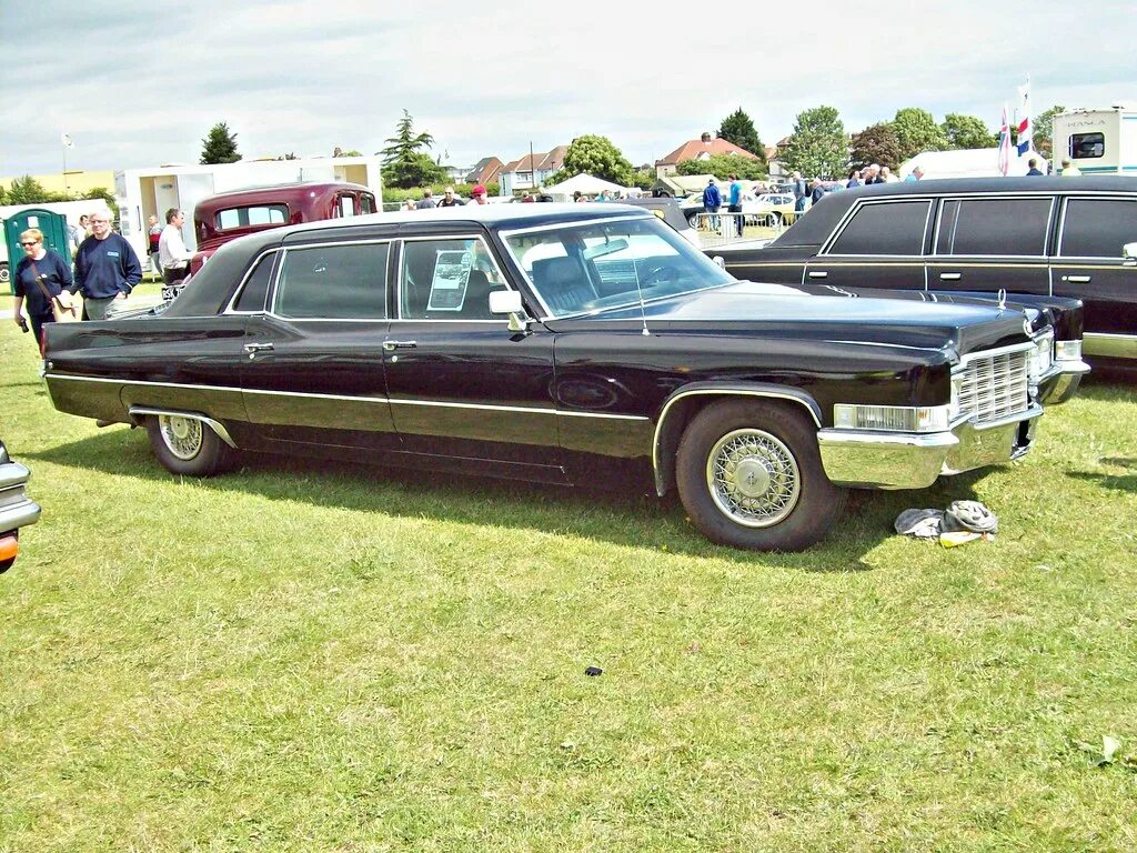 Cadillac fleetwood 75. Cadillac 75. Cadillac fleetwood 75 limousine. Cadillac fleetwood 1975. Cadillac fleetwood 75.