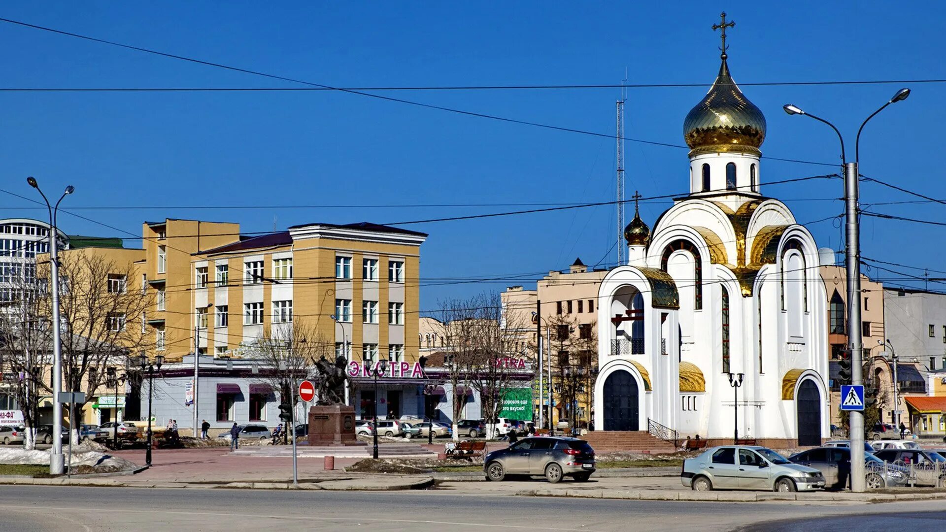 Город иваново на неделю. Площадь Победы Иваново. Иваново центр города. Храм на площади Победы Иваново. Площадь города Иваново.