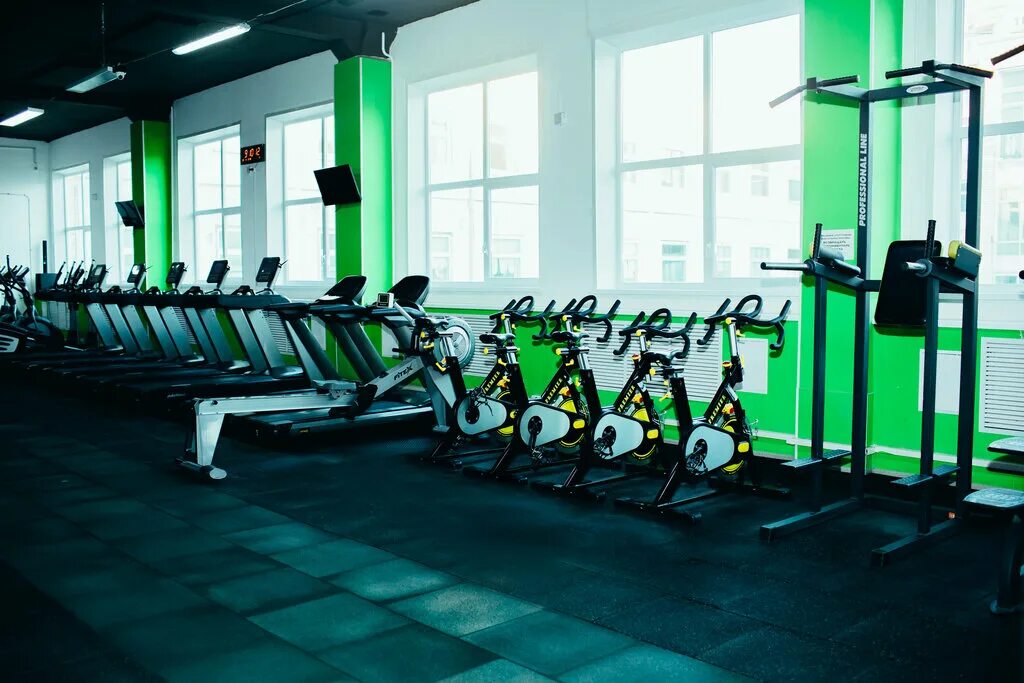 тренажерный зал кострома. спортклуб форма кострома. спортзал бомба кострома. Work зал кострома. волжанин кострома тренажерный.