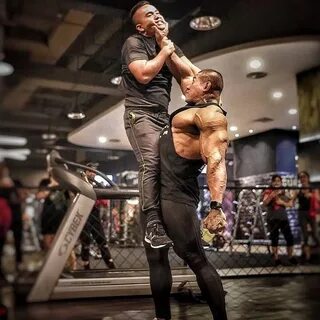 72 спортсмена