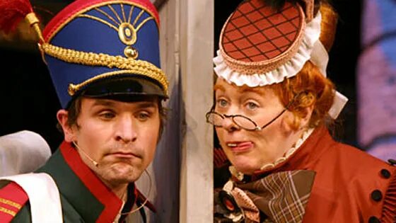 Мадемуазель нитуш с ароновой актеры. Мадам нитуш с ароновой. Мария аронова мадемуазель нитуш. Мадмуазель нитуш билеты. Мадмуазель нитуш билеты.