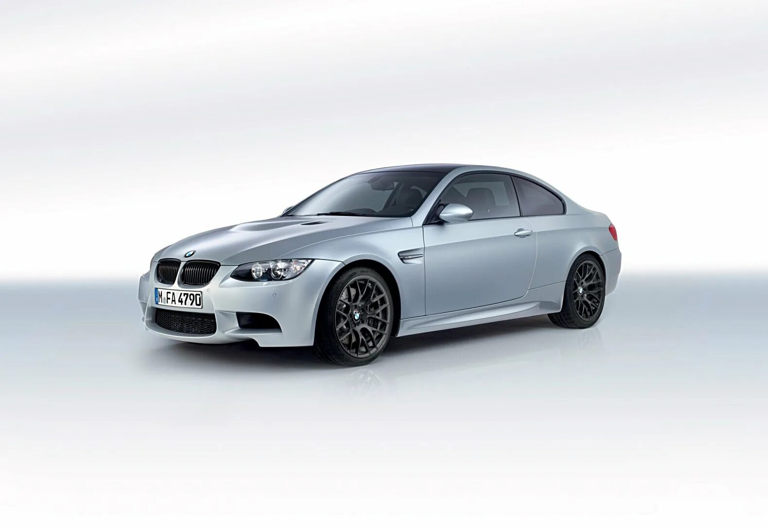 Bmw limited. BMW m3 2012. BMW m3 e92 Frozen Silver. BMW m3 e92 Competition. BMW m3 Frozen Silver Edition.