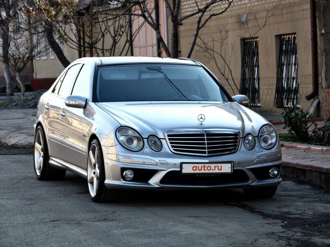 Купить мерседес е 211. Mercedes e class 211. Мерседес e класс 211. Mercedes e500 w211. Мерседес е класс w211.