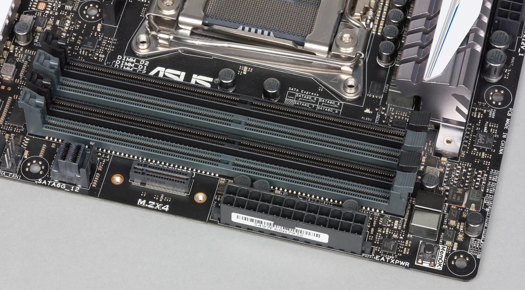 Pciex1 m2. Свободные слоты для накопителей. Салазки для ssd в системный блок dell. 2. Свободные слоты для накопителей.