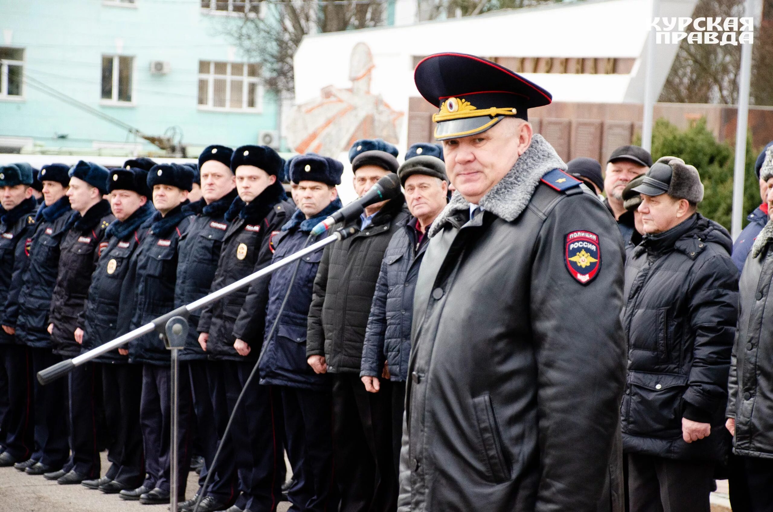 Отделы полиции курск телефон. Курская полиция. МВД Курск. Полицаи в Курске.