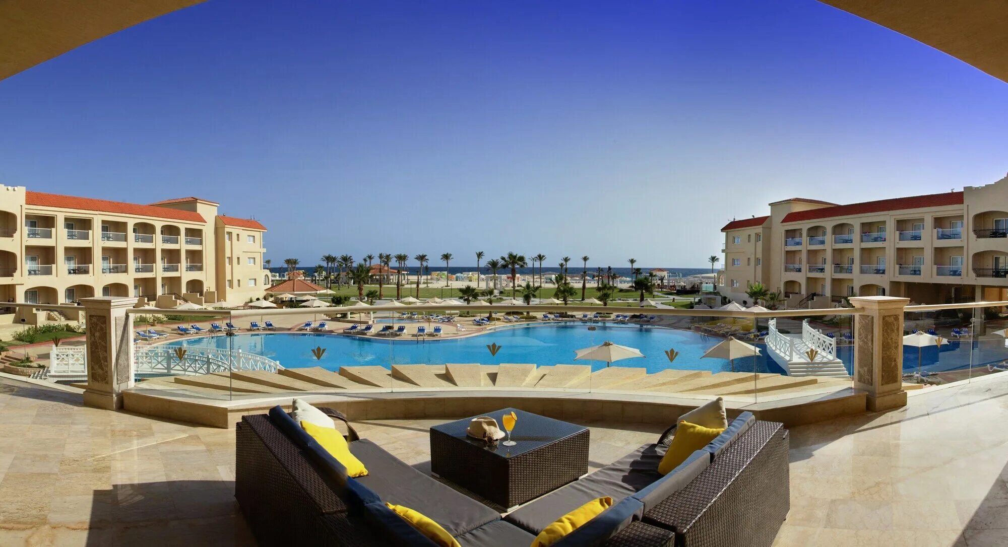 Rixos alamein. Эль Аламейн Rixos. Риксос Аламейн Египет. Мерса-Матрух Египет Rixos. Эль-Аламейн курорт Египта.