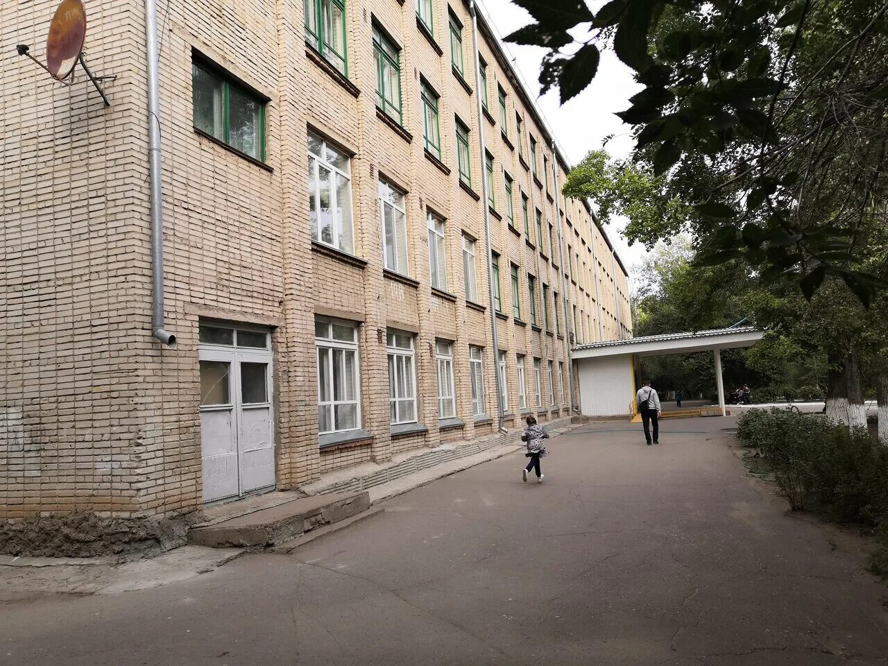 Школа 23 рейтинг. Школа 13 тольятти. 23 школа младшая. Сош 23. Школа 23 рейтинг.