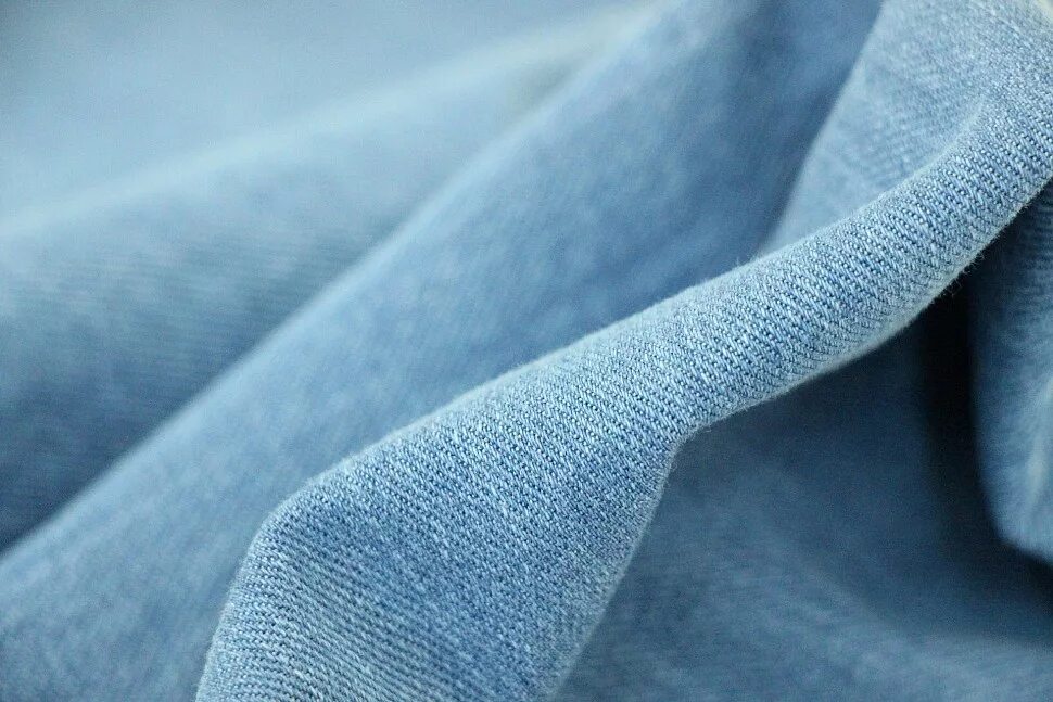 Материал мог. Джинсовая ткань. Материал джинс. Ткань джинсов. Ткань легкий деним.