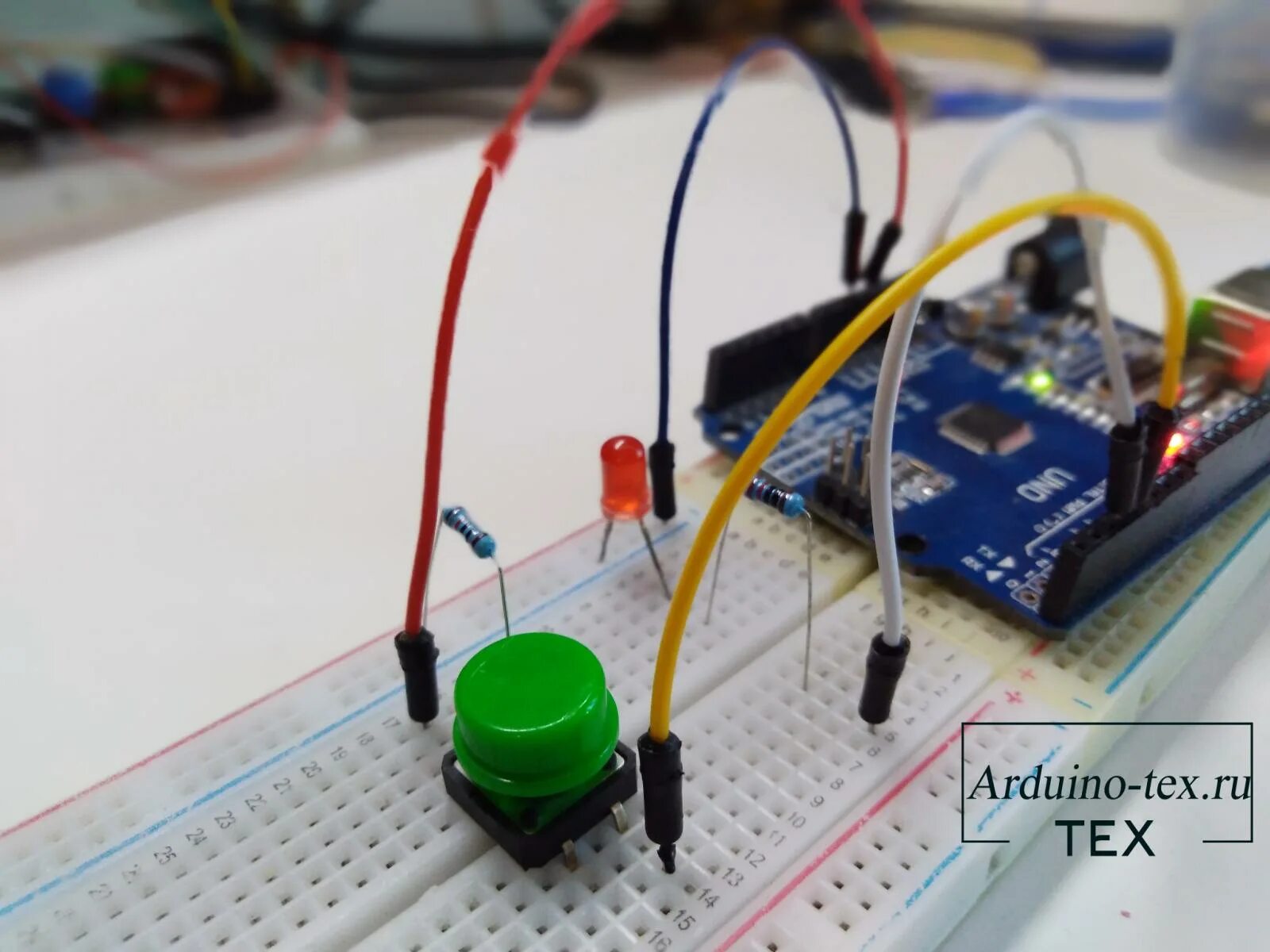 Тактовая кнопка ардуино. Arduino uno кнопка. кнопка ардуино уно. тактовая кнопка ардуино уно.