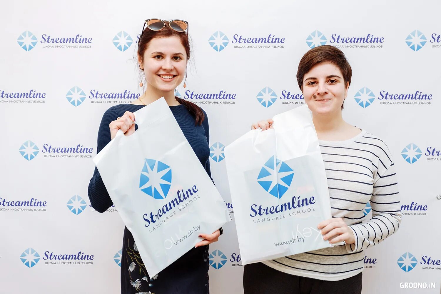 Учитель иностранного языка из россии. Курсы языков могилев. Иняз спб. Курсы языков могилев. , 16б.