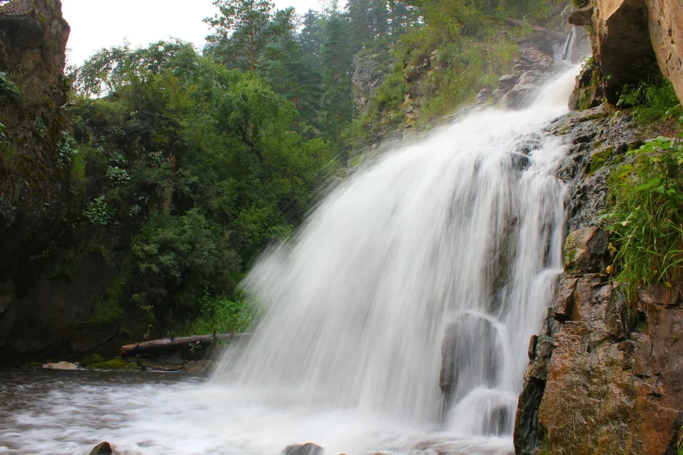 Камышинский водопады горный алтай. Камышлинский водопад горный алтай. Камышлинский. Камышинский водопады горный алтай. Камышлинский водопад дом.