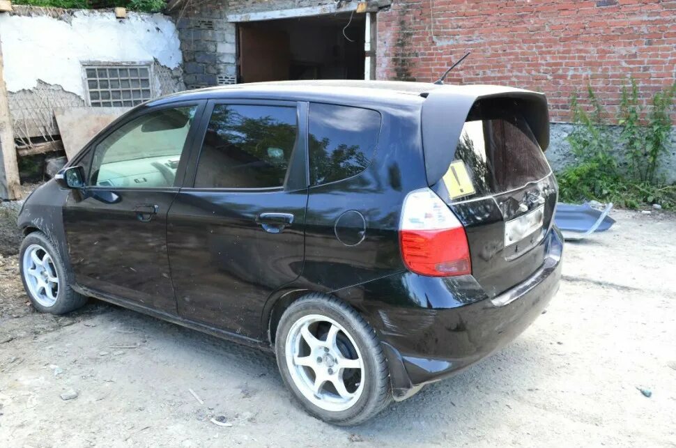 Honda Fit gd1. Спойлер Honda Fit gd1. Honda Fit GD modulo. Спойлер модуло Хонда фит gd1.