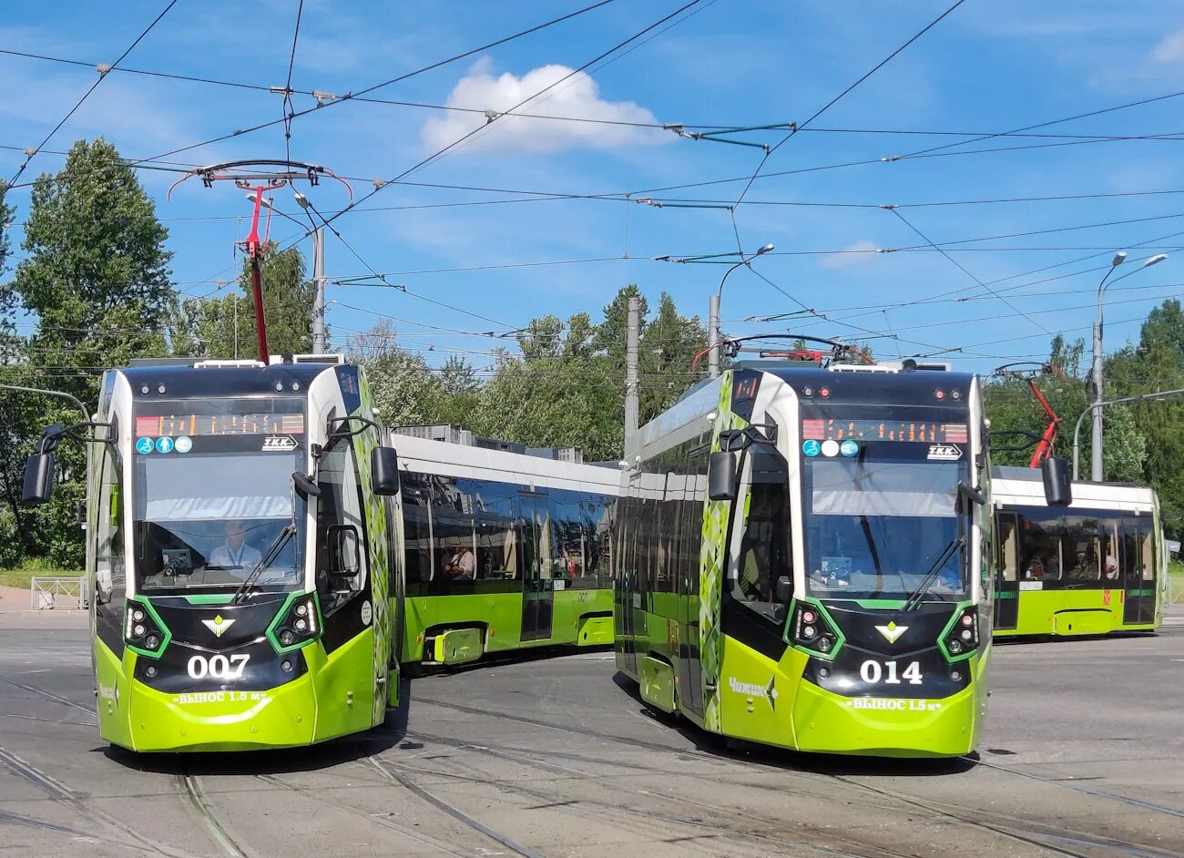 Трамвай 64 маршрут спб. Stadler b85600m. stadler b85600m салон. stadler b85600m сбоку. трамвай 64.