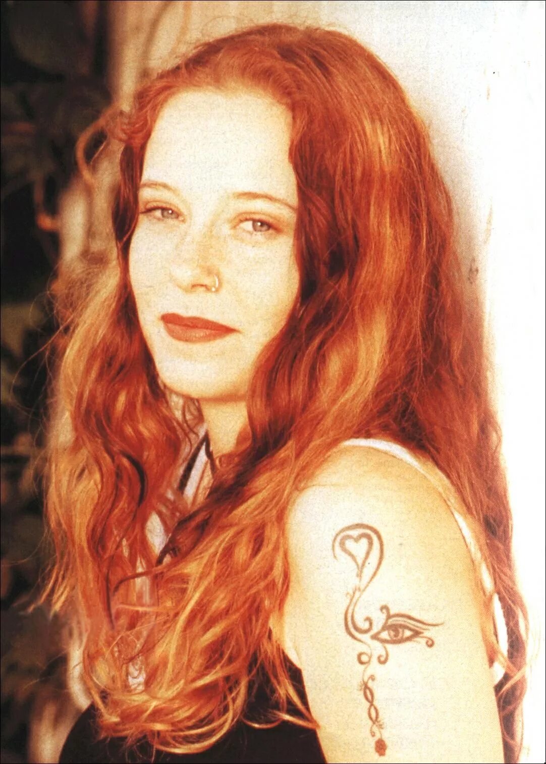 Anneke van. Аннеке ван гирсберген. аннеке ван гирсберген 1995. аннеке ван гирсберген в молодости. anneke van giersbergen в молодости.