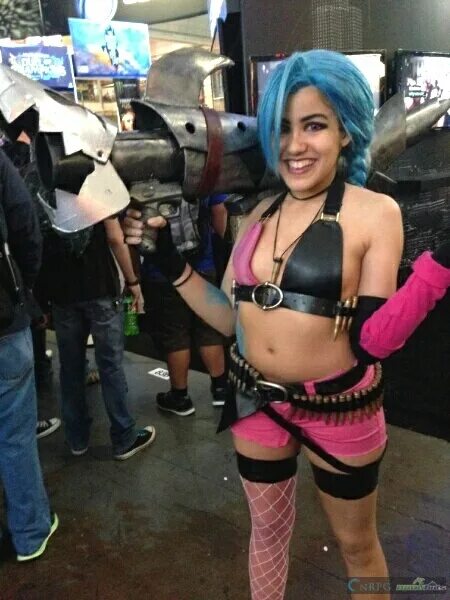 магика ва шоу. Magicka разделенный экран. крис танцы магика. магика фото без маски. игра magicka 2.