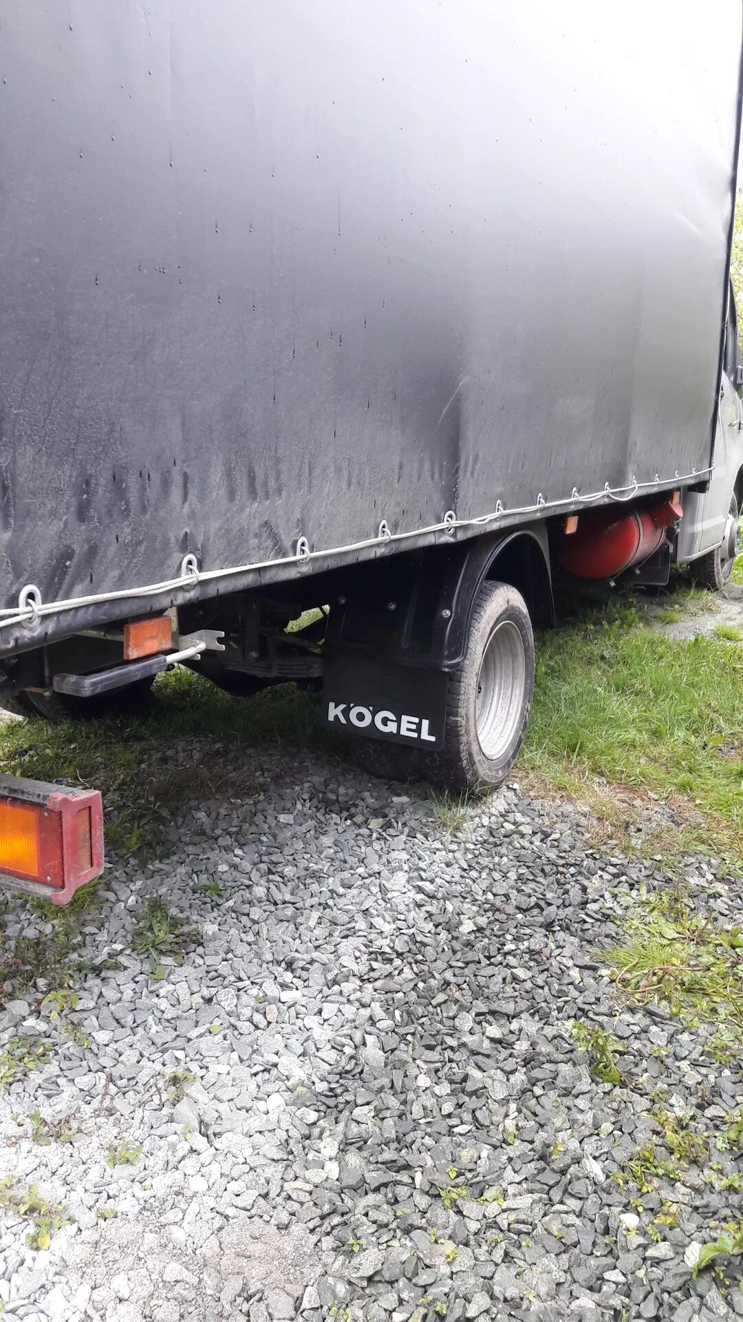 Брызговики на газель задние длинные на отбойник. Брызговик задний газель некст. 3302-8511188 газ. Брызговик передний газель 3302. Брызговики газон некст задние.