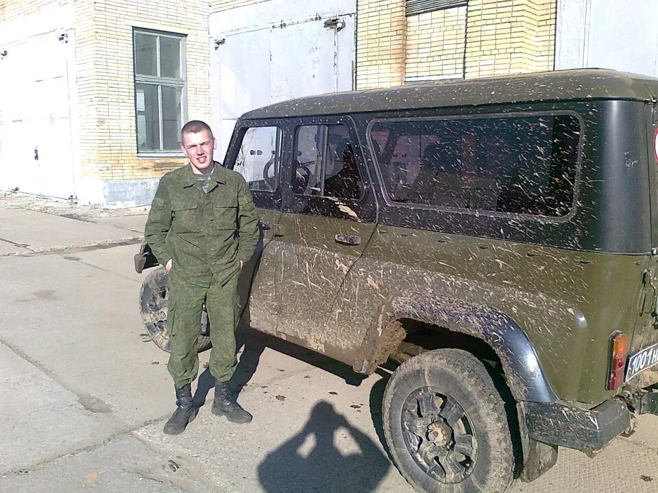 Поменяю уаз. Военный уаз 2966. уаз 2966 барс. уаз 469 в чечне. уаз 2966 барс военный бронированный.