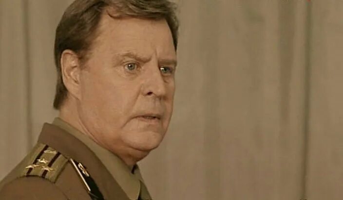 Долгий путь в лабиринте (1981) - актеры и роли - Александр Голобородько - советс